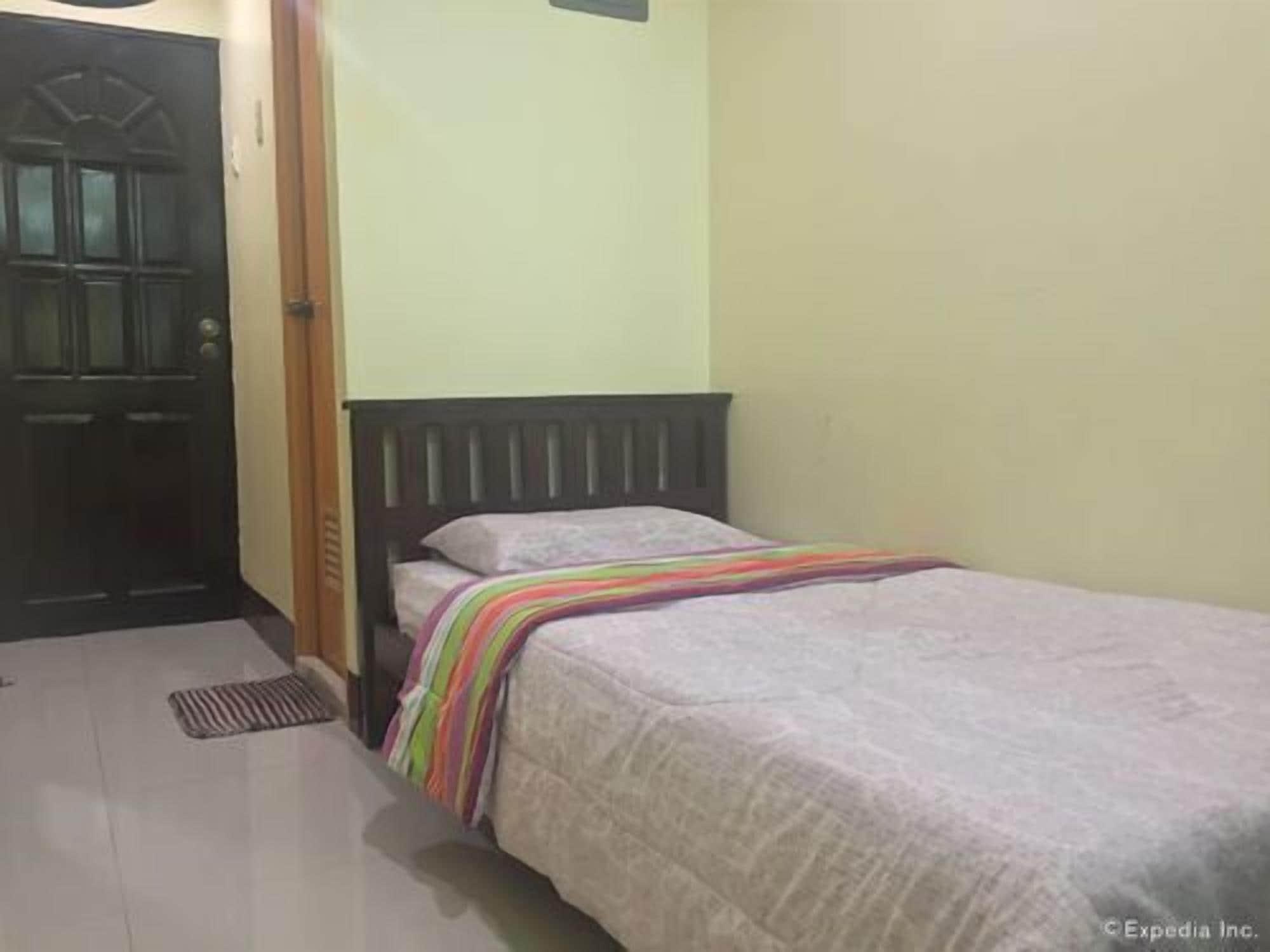 Honey Hunt House Hotell Cebu Exteriör bild