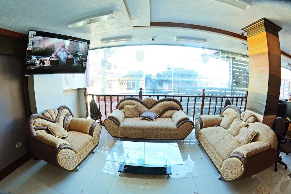 Honey Hunt House Hotell Cebu Exteriör bild
