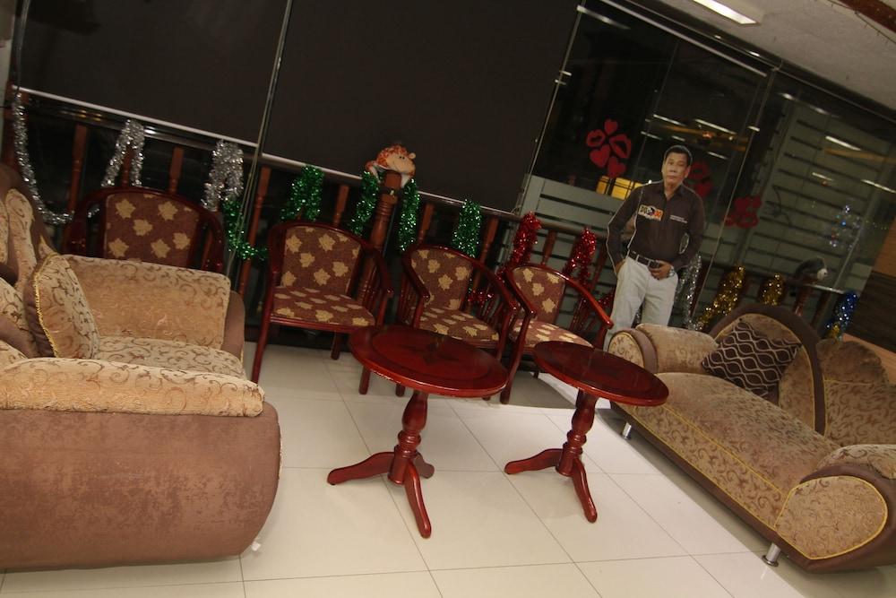 Honey Hunt House Hotell Cebu Exteriör bild
