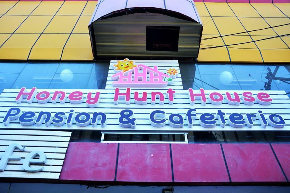 Honey Hunt House Hotell Cebu Exteriör bild
